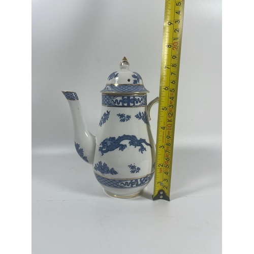 102 - AN ART DECO 1920S BOOTHS BLUE AND WHITE DRAGON PATTERN TEA SET, TEAPOT HEIGHT 19 CM