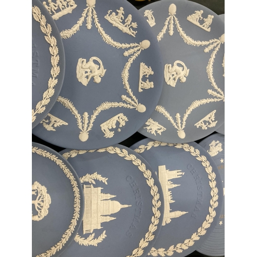 131 - A COLLECTION OF WEDGWOOD JASPERWARE CABINET PLATES - 11 IN TOTAL