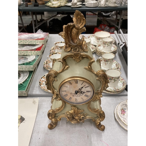 254 - A GROUP OF FIVE ASSORTED CLOCKS TO INCLUDE H.SAMUEL QUARTZ CARRIAGE CLOCK, FRENCH GILT DESIGN EXAMPL... 