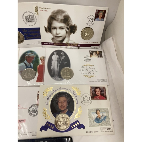 277 - A COLLECTION OF COMMEMORATIVE FIRST DAY COVER COIN SETS WITH COINS OF GREAT BRITAIN COIN SET