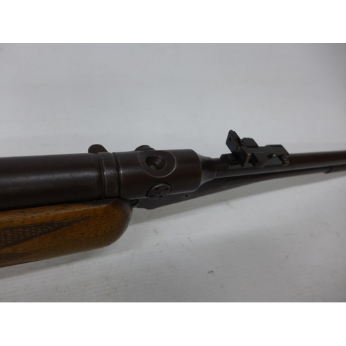 415 - A VINTAGE BSF S54 .177 CALIBRE AIR RIFLE, 49CM BARREL, LENGTH 116CM, TOGETHER WITH SLIP CASE