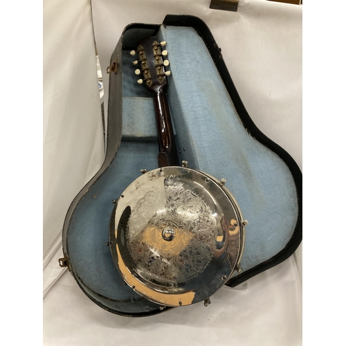 201 - A BRITISH MADE VINTAGE CASED BANJO