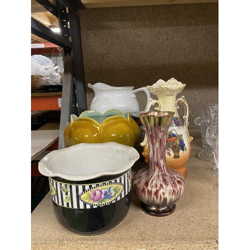 1092 - A QUANTITY OF CERAMIC PLANTERS, JUGS AND VASES TO INCLUDE A VICTORIAN TWIN HANDLED FRUIT DESIGN VASE