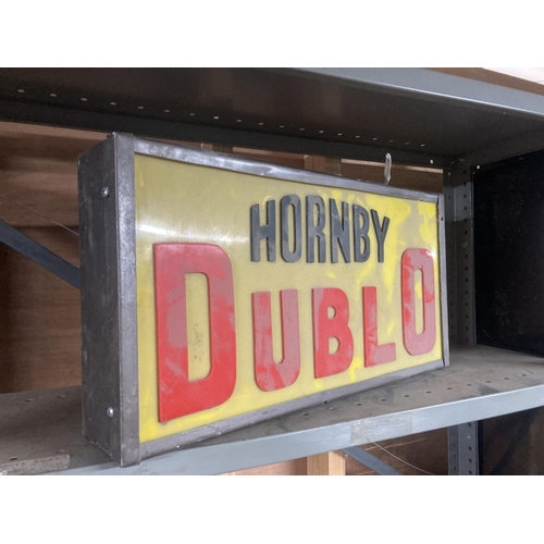 380A - A HORNBY DUBLO ILLUMINATED LIGHT BOX SIGN