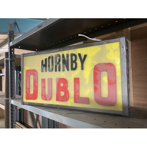 380A - A HORNBY DUBLO ILLUMINATED LIGHT BOX SIGN