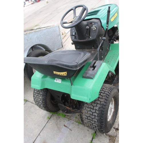 116 - WEED EATER 14.5 HP 426 6 SPEED RIDE ON MOWER  NO VAT