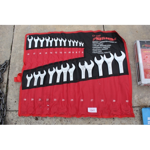 1541 - 25 PIECE SPANNER SET  + VAT