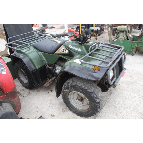 179 - KAWASAKI 400CC QUAD 4X4 , STARTER CLICKS BUMPS OR KICKSTARTS  NO VAT