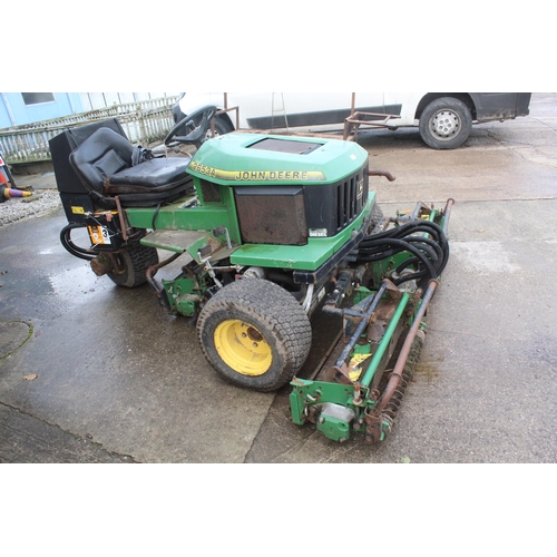 205 - JOHN DEERE 265 3A GANG MOWER IN WORKING ORDER KEY IN THE PAY OFFICE NO VAT