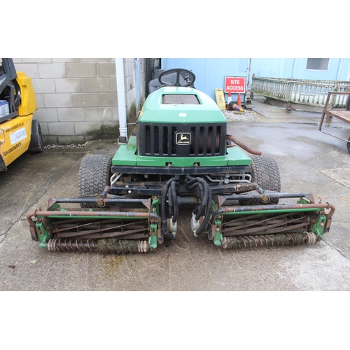 205 - JOHN DEERE 265 3A GANG MOWER IN WORKING ORDER KEY IN THE PAY OFFICE NO VAT