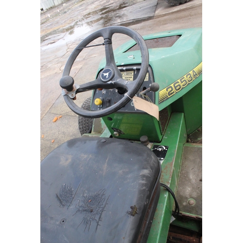 205 - JOHN DEERE 265 3A GANG MOWER IN WORKING ORDER KEY IN THE PAY OFFICE NO VAT