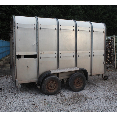 212 - IFOR WILLIAMS 10FT X 5FT CATTLE TRAILER WORKING ORDER  NO  VAT