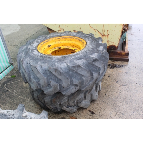 250 - 2 JCB WHEELS & TYERS AT603 12.5/80-18 NO VAT