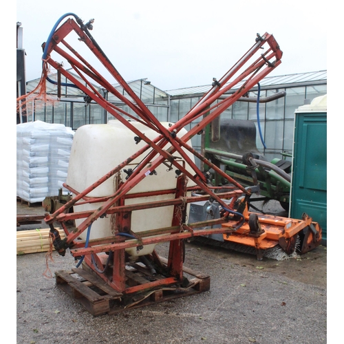 274 - A CROP SPRAYER NO PTO SHAFT + VAT