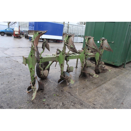 275 - A  DOWDSWELL 4 FURROW REVERSIBLE PLOUGH + VAT