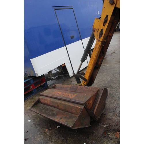 282 - A McCONNEL HEDGECUTTER IN GOOD ORDER+ VAT