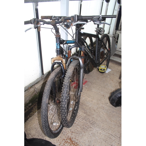 401 - 2 MOUNTAIN BICYCLES ( GIANT AND BOSS )  NO VAT