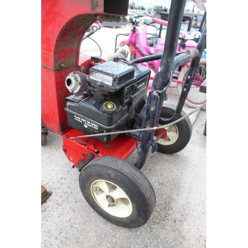 521 - MTD 5HP MULTI VAC PETROL BLOWER - VACUUM NO VAT