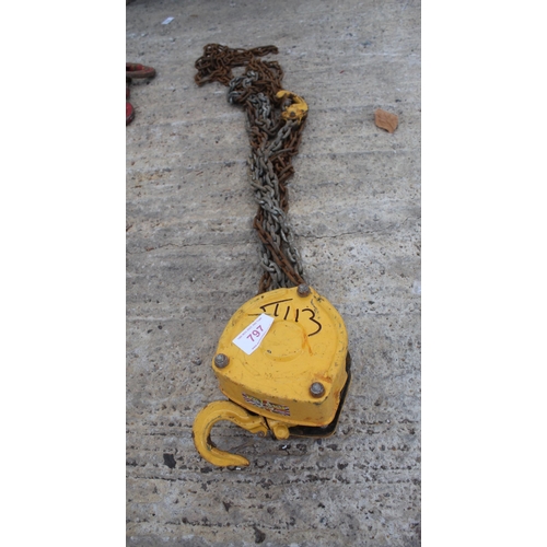 797 - YELLOW BLOCK AND TACKLE  NO VAT