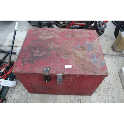 804 - LARGE TOOL VAULT BOX WITH KEYS  NO VAT