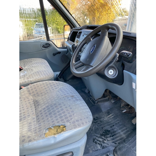 198 - FORD TRANSIT  MANUAL 4 DOORS  MOT 20/08/2024 REG; BN07 ZFX  NO VAT   WHILST ALL DESCRIPTIONS ARE GIV... 