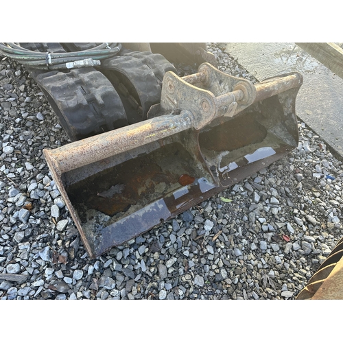 299B - A 4' DITCHING BUCKET NO VAT