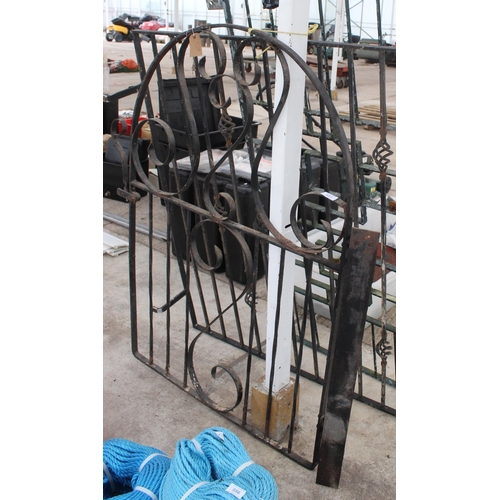 734A - A WROUGHT IRON GARDEN GATE -  NO VAT