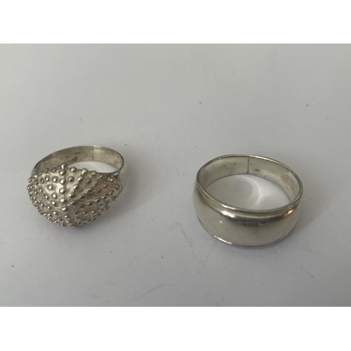 541 - FOUR ASSORTED SILVER RINGS