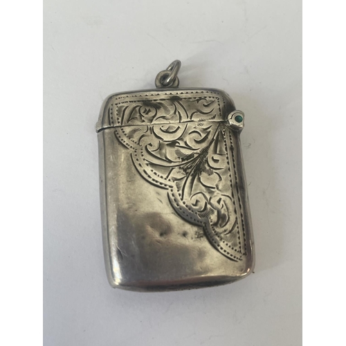 543 - A SILVER VESTA CASE