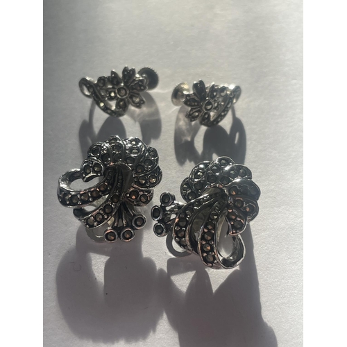 598 - A BAG OF SILVER EARRINGS