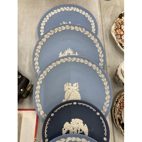 254 - A GROUP OF WEDGWOOD JASPERWARE YEAR PLATES