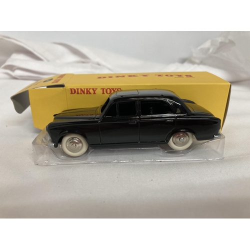 363 - FOUR ATLAS DINKY MODELS (MINT AND BOXED) NO. 532 - LINCOLN PREMIERE - NO. 555 - A FORD THUNDERBIRD, ... 