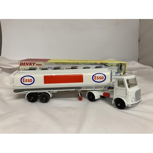 369 - TWO BOXED DINKY MODELS NO. 945 - AN ESSO FUEL TANKER AND NO. 981 - A HORSEBOX