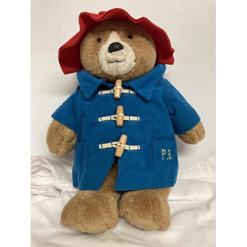 378 - A QUANTITY OF COLLECTABLE TEDDY BEARS TO INCLUDE A MARKS AND SPENCERS PADDINGTON, NODDY, POSH PAWS, ... 