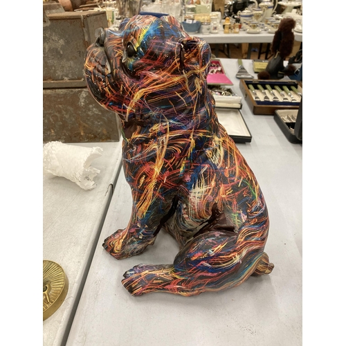 139 - A LARGE JACKSON POLLOCK STYLE BULLDOG, HEIGHT 28CM