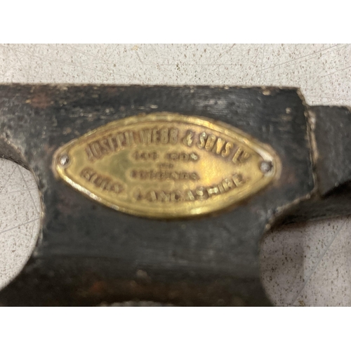 144 - A MINIATURE BLACKSMITH'S, SALESMAN'S SAMPLE TOOL SET TO INCLUDE A CAST ANVIL WITH THE MAKERS NAME, J... 