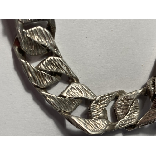 622 - A HALLMARKED LONDON HEAVY SILVER FLAT LINK IDENTITY BRACELET GROSS WEIGHT 44.5 GRAMS