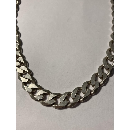 624 - A HEAVY MARKED SILVER FLAT LINK NECKLACE LENGTH 51CM WEIGHT 84.1 GRAMS