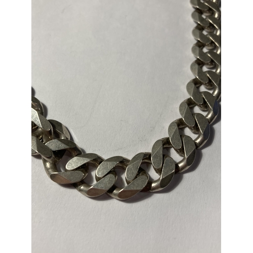 625 - A HEAVY MARKED SILVER FLAT LINK NECKLACE LENGTH 65 CM WEIGHT 146.1 GRAMS