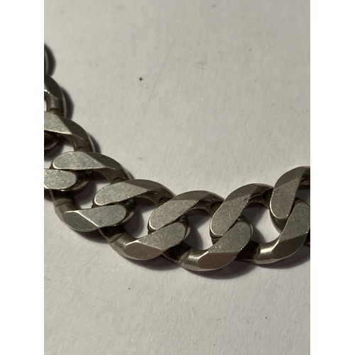 626 - A HEAVY MARKED SILVER  FLAT LINK NECKLACE LENGTH 56CM WEIGHT 92.9 GRAMS