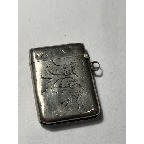 647 - A HALLMARKED BIRMINGHAM SILVER VESTA CASE