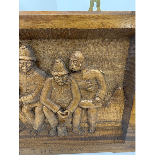 19 - A LARGE CARVED WOODEN 'THE NINE PINTS OF THE LAW' POLICEMAN PLAQUE