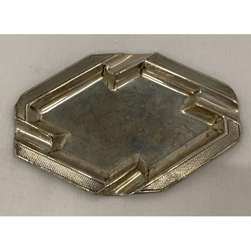 22 - AN ART DECOBIRMINGHAM HALLMARKED SILVER ASHTRAY, LENGTH 12CM