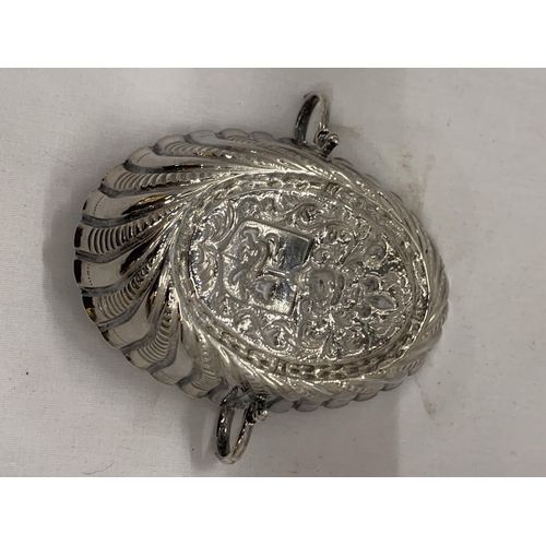 24 - A TWIN HANDLED SILVER BOWL WITH COAT OF ARMS DESIGN