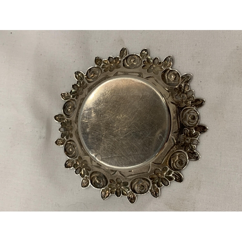 38 - A CONTINENTAL SILVER FLORAL DESIGN DISH