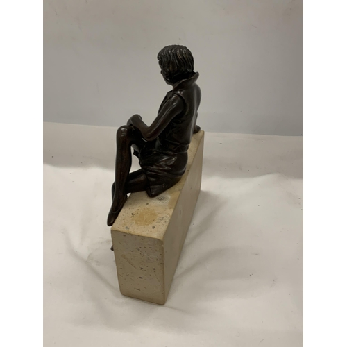 39 - AN ART DECO STYLE BRONZE MODEL OF A GIRL ON STONE BASE, INDISTINCTLY SIGNED