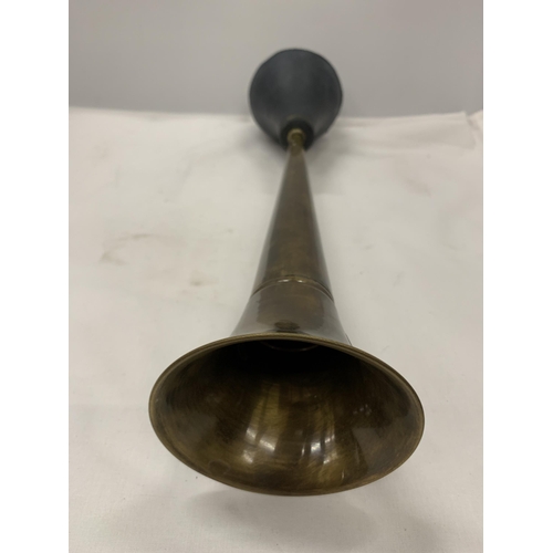 45 - A VINTAGE STYLE BRASS CAR HORN