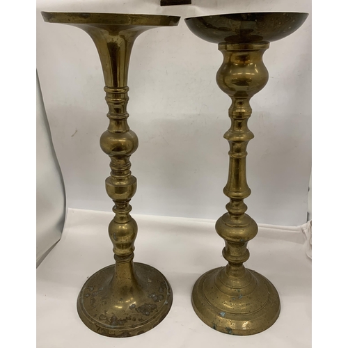 5 - A NEAR PAIR OF VINTAGE BRASS CHURCH CANDLESTICKS HEIGHT 50CM