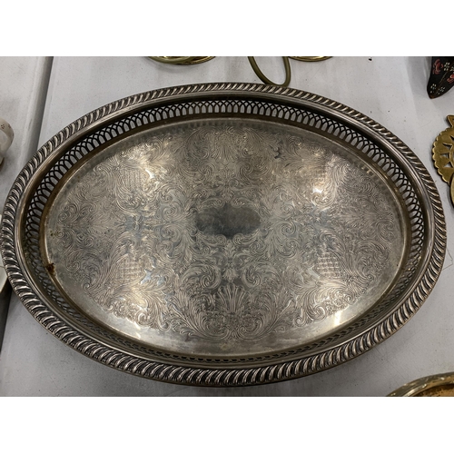 182 - THREE ITEMS OF SILVER PLATE TO INCLUDE A GALLERIED TRAY AND TWO BASKET HANDLED FOOTED BOWLS