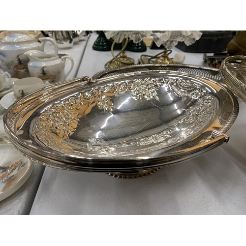 182 - THREE ITEMS OF SILVER PLATE TO INCLUDE A GALLERIED TRAY AND TWO BASKET HANDLED FOOTED BOWLS